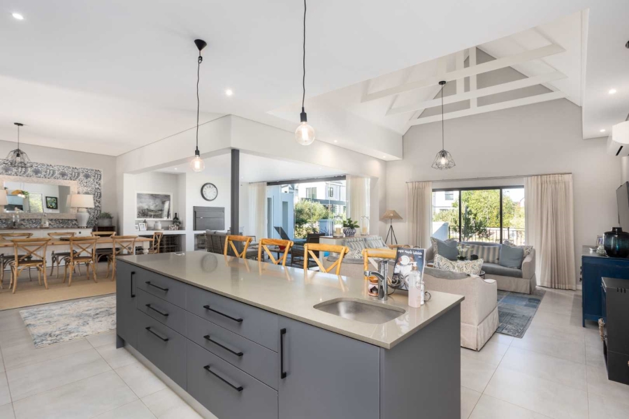 To Let 4 Bedroom Property for Rent in Val De Vie Estate Western Cape